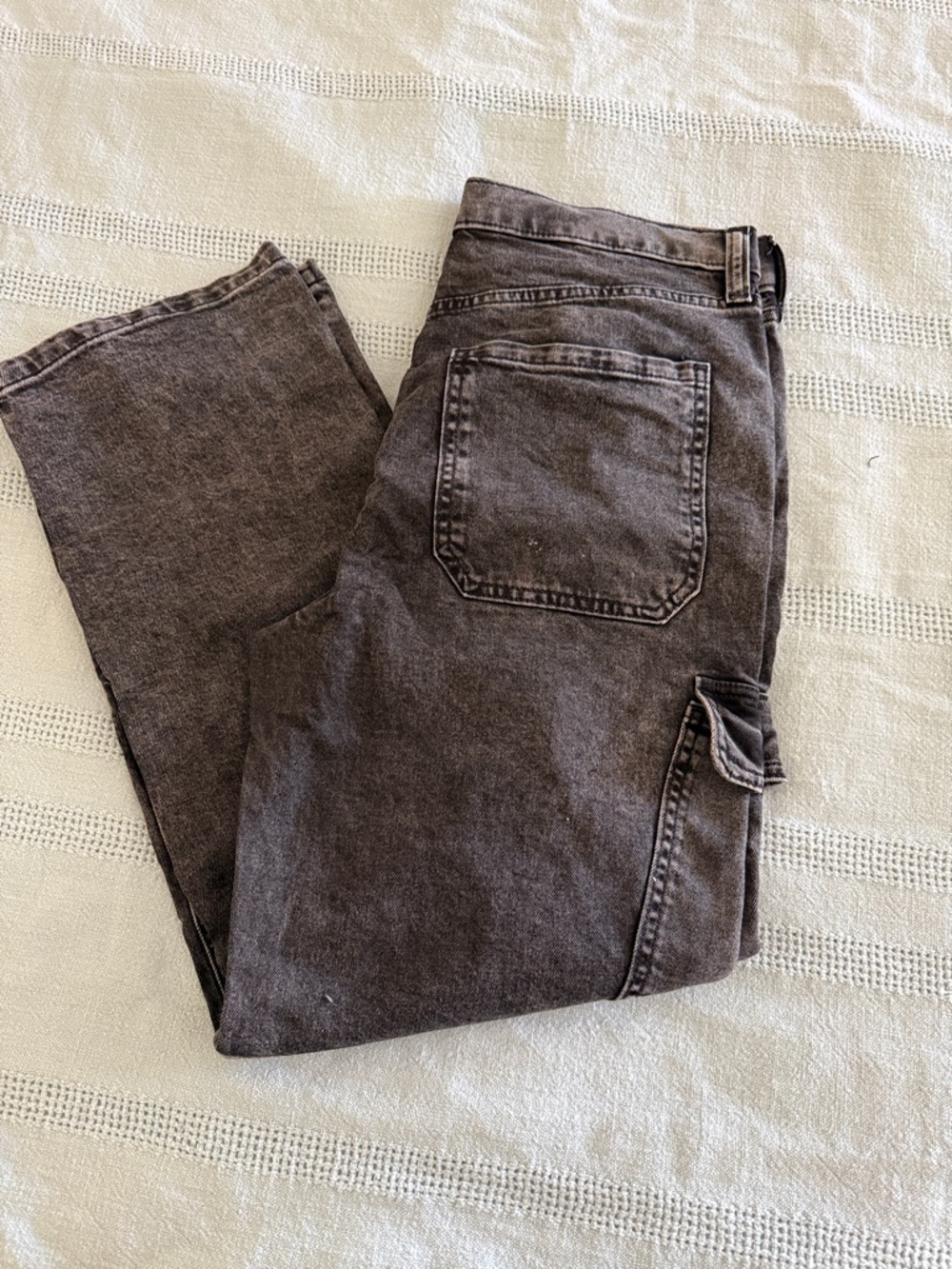 GAP Straight Leg Jeans in Washed Charcoal